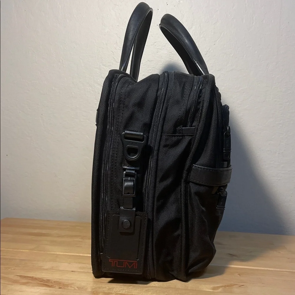 TUMI Alpha Expandable Organizer Laptop Brief - Black